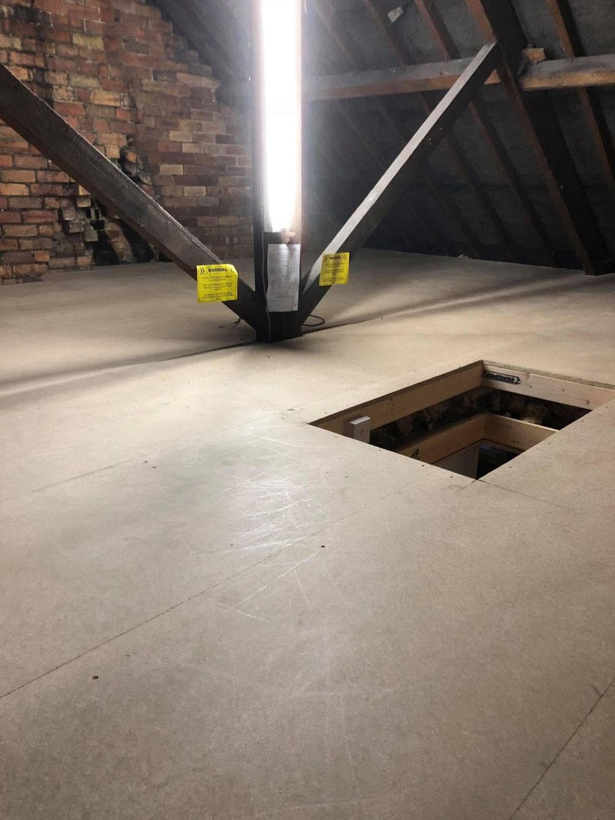 Loft boarding with a new hatch